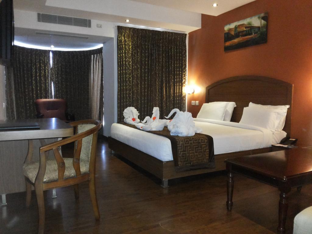 Hotel Milestonnez Sriperumbudur Екстериор снимка