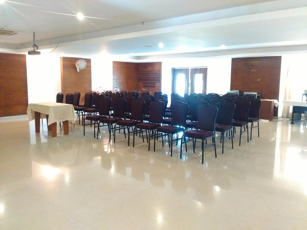 Hotel Milestonnez Sriperumbudur Екстериор снимка