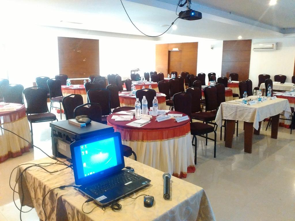 Hotel Milestonnez Sriperumbudur Екстериор снимка